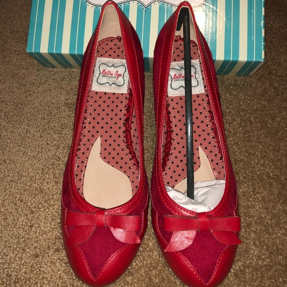 Red Heels - Picture 3 of 5